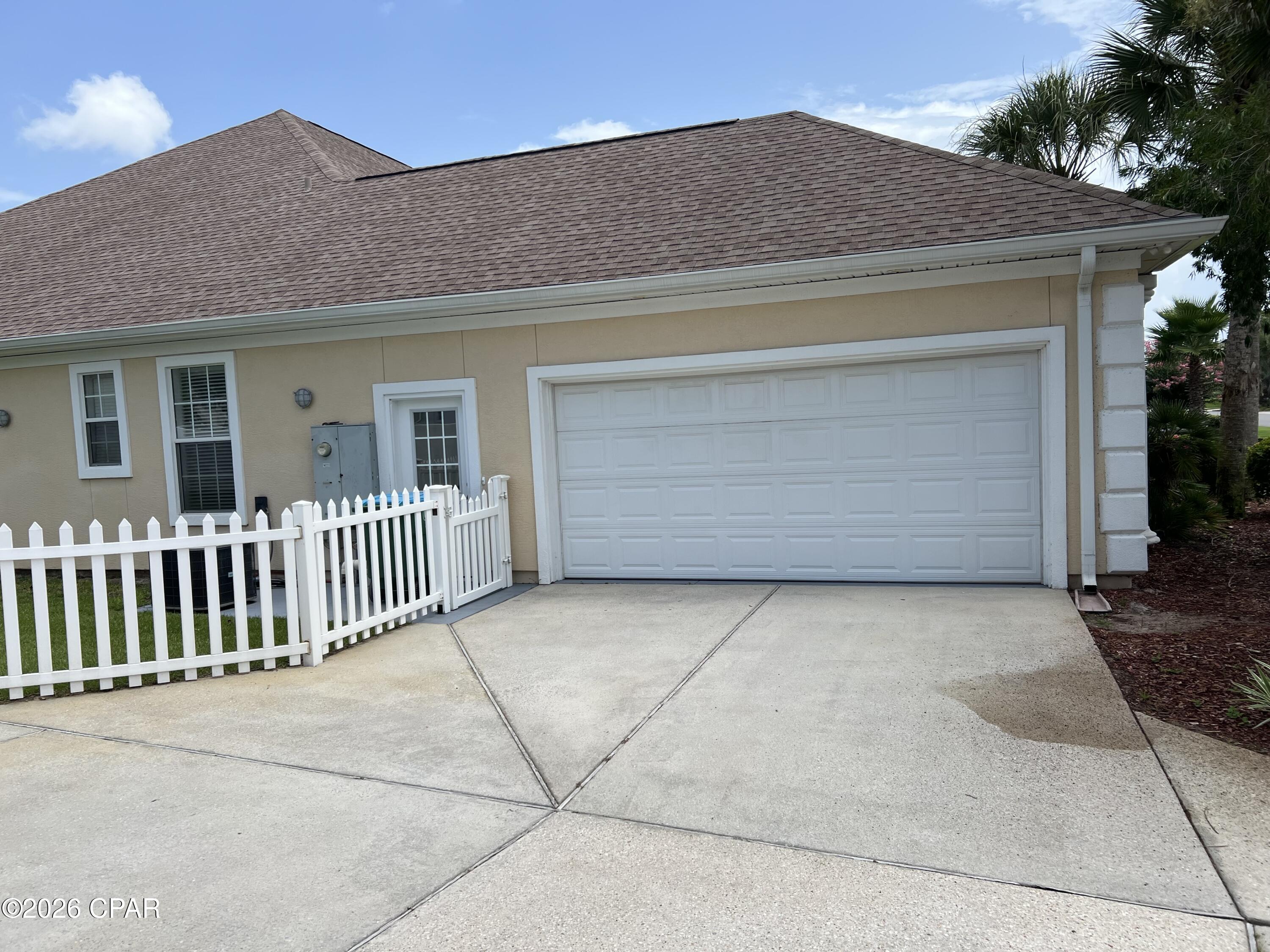 Legend Lakes - Residential