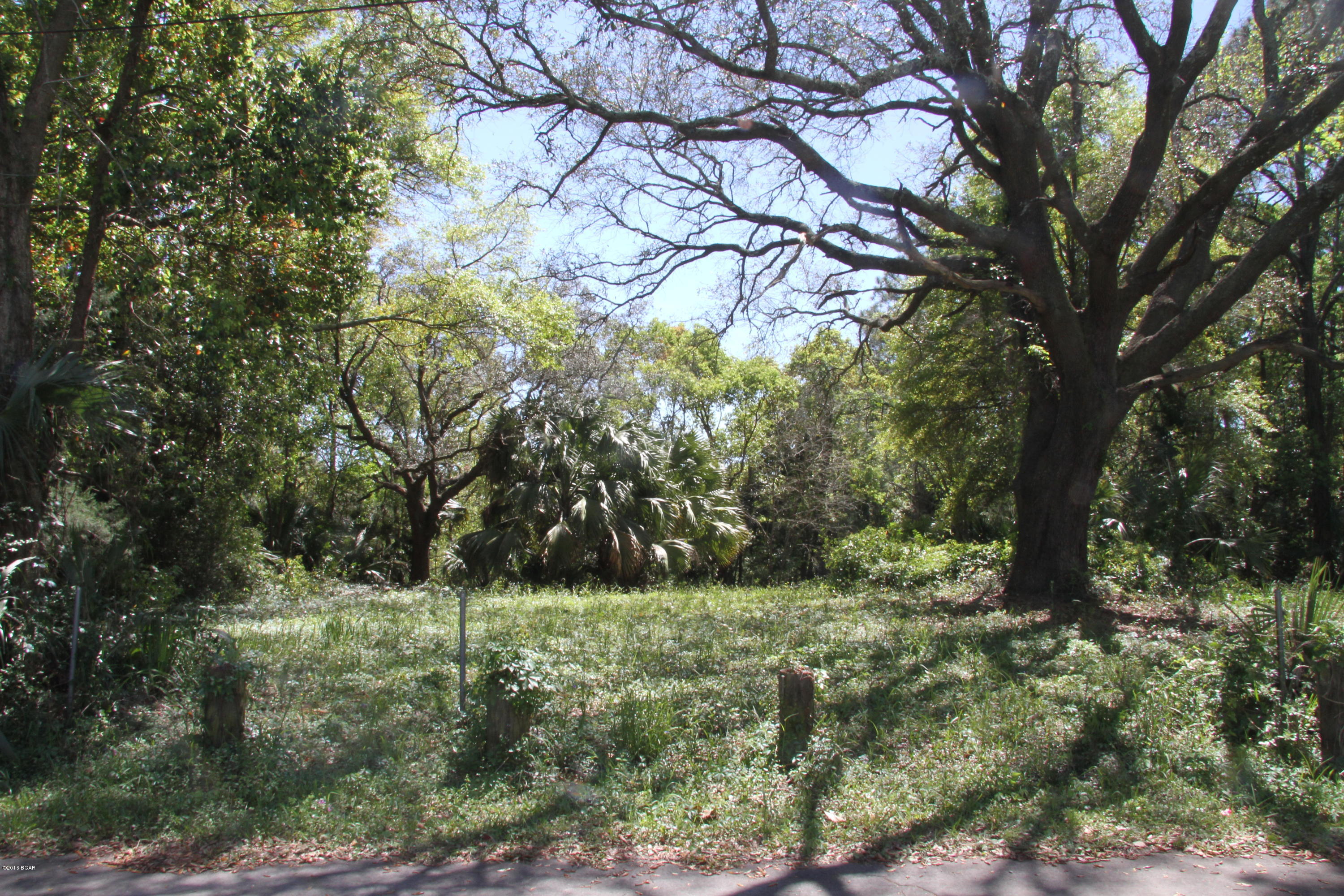Mooretown - Land