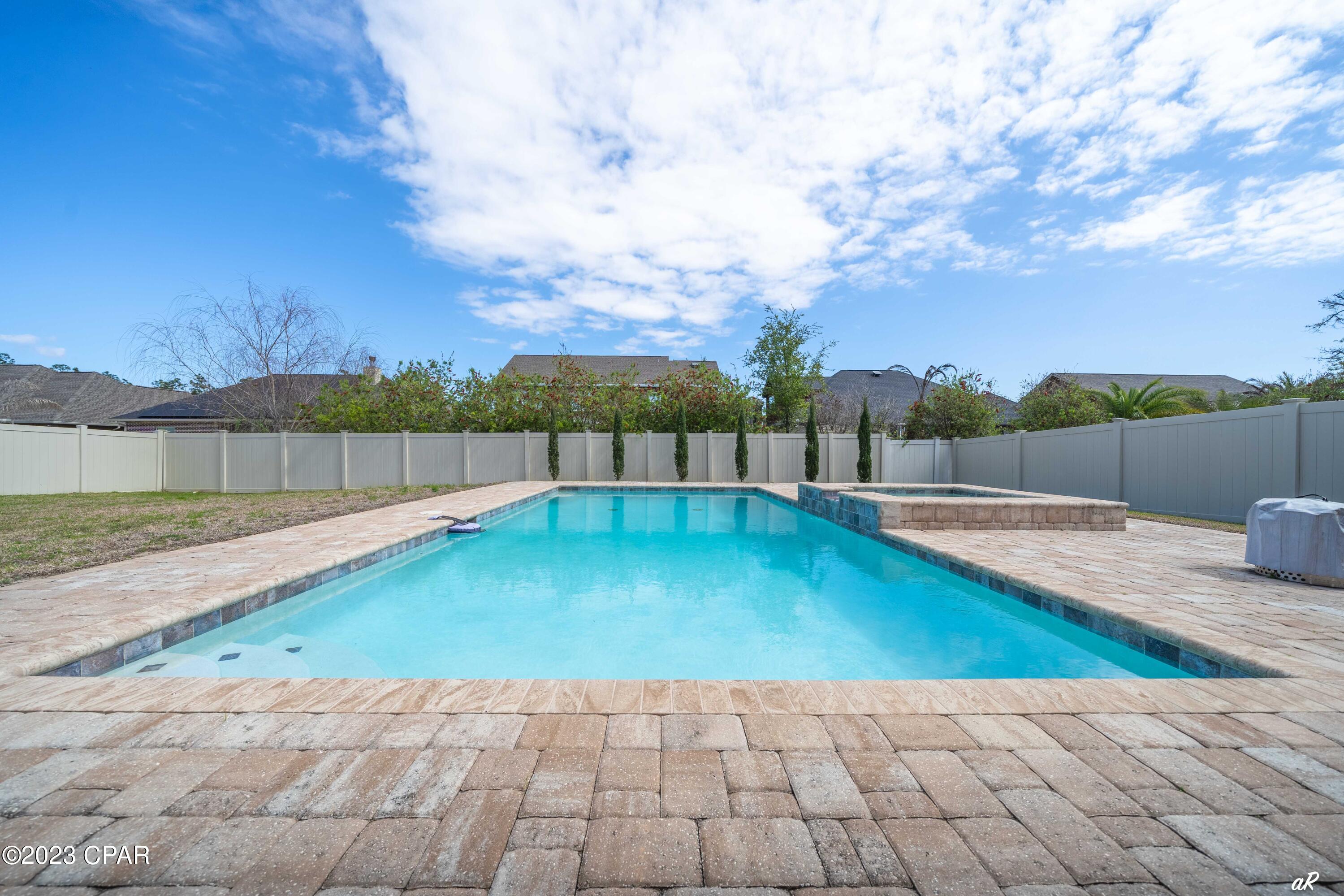 Hawks Landing - Residential
