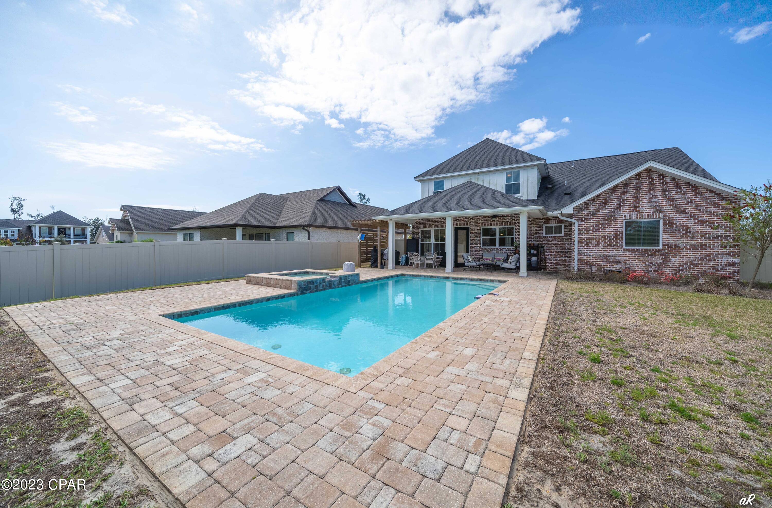 Hawks Landing - Residential