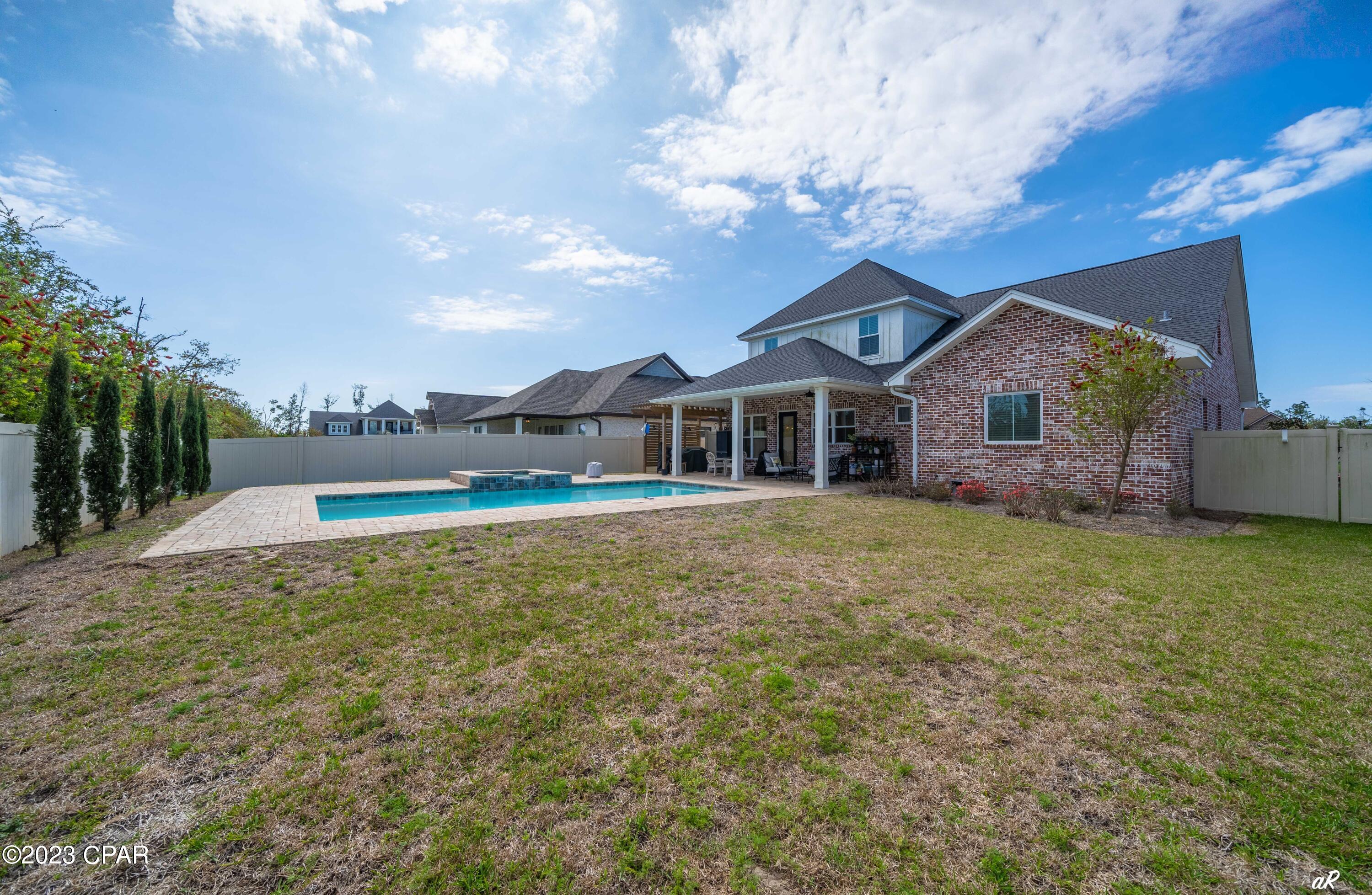 Hawks Landing - Residential