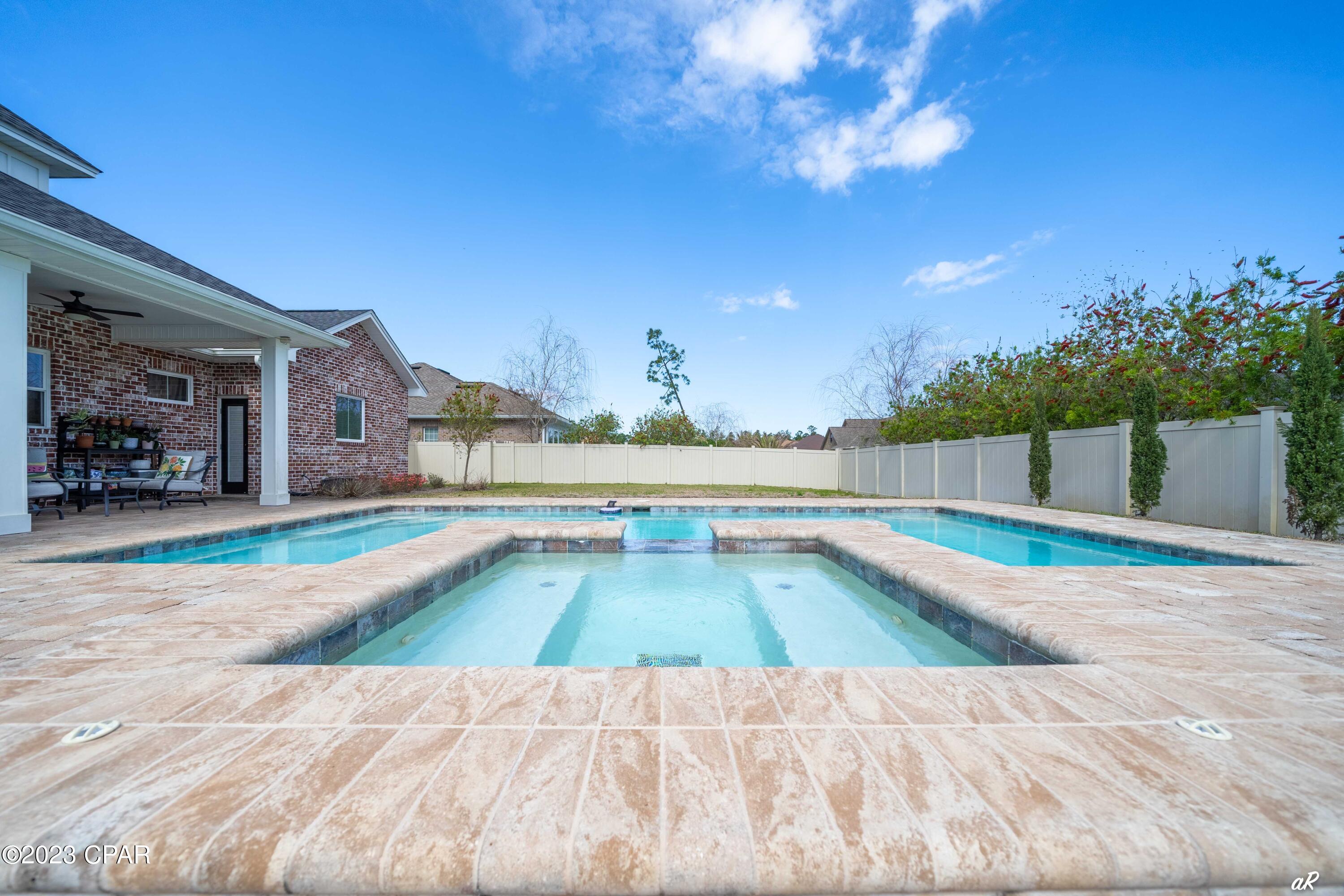 Hawks Landing - Residential