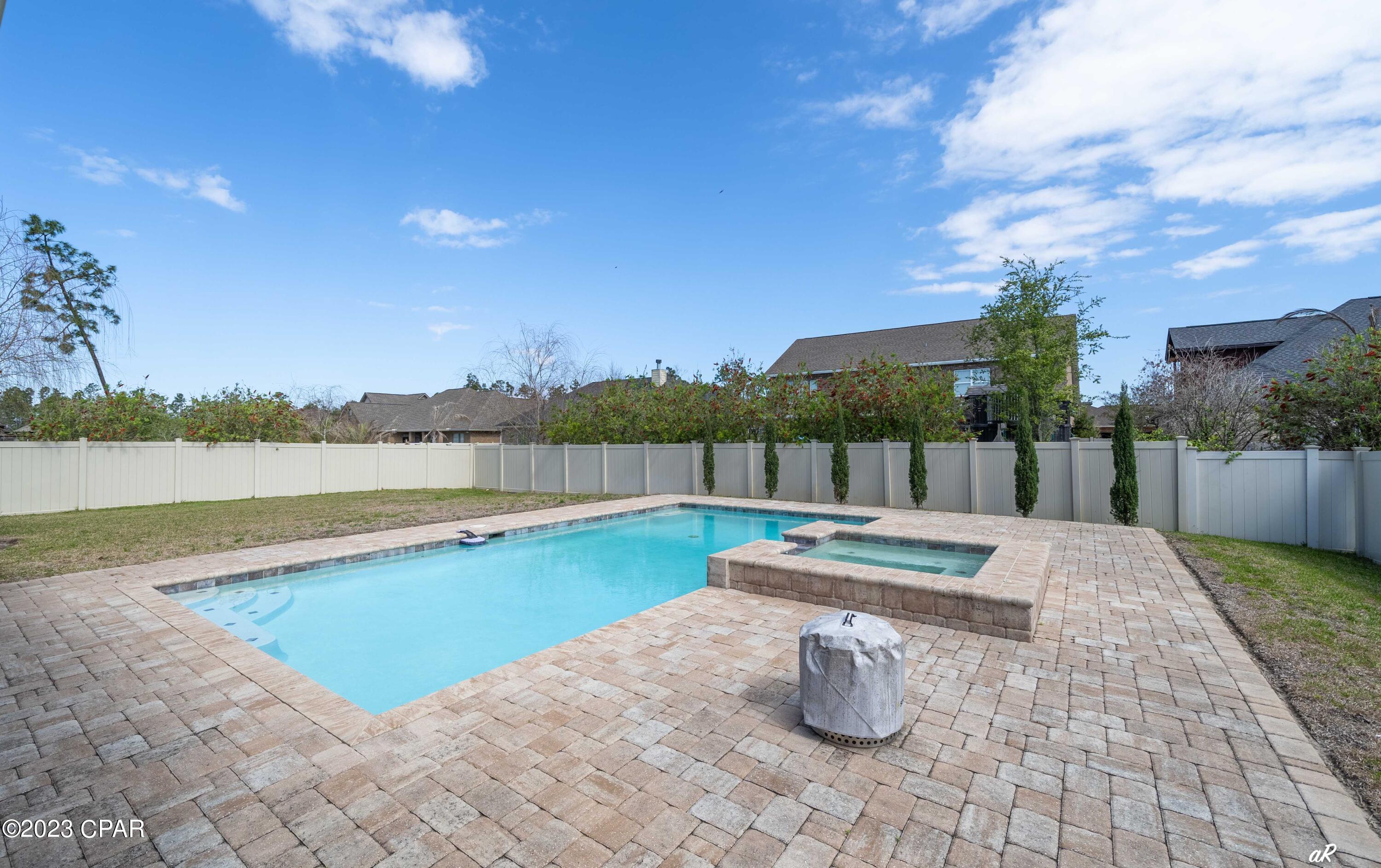Hawks Landing - Residential