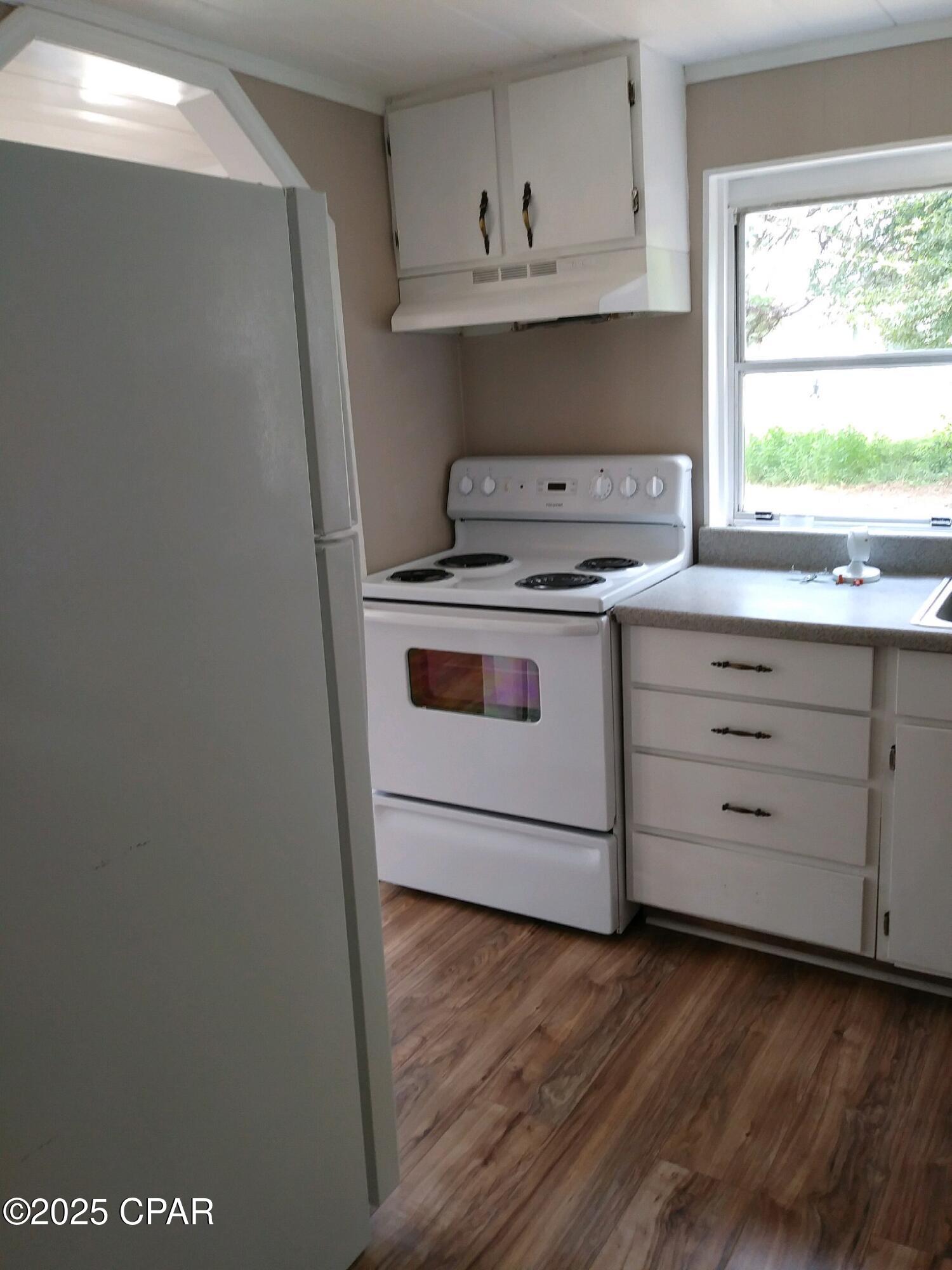 [No Recorded Subdiv] - Residential Lease