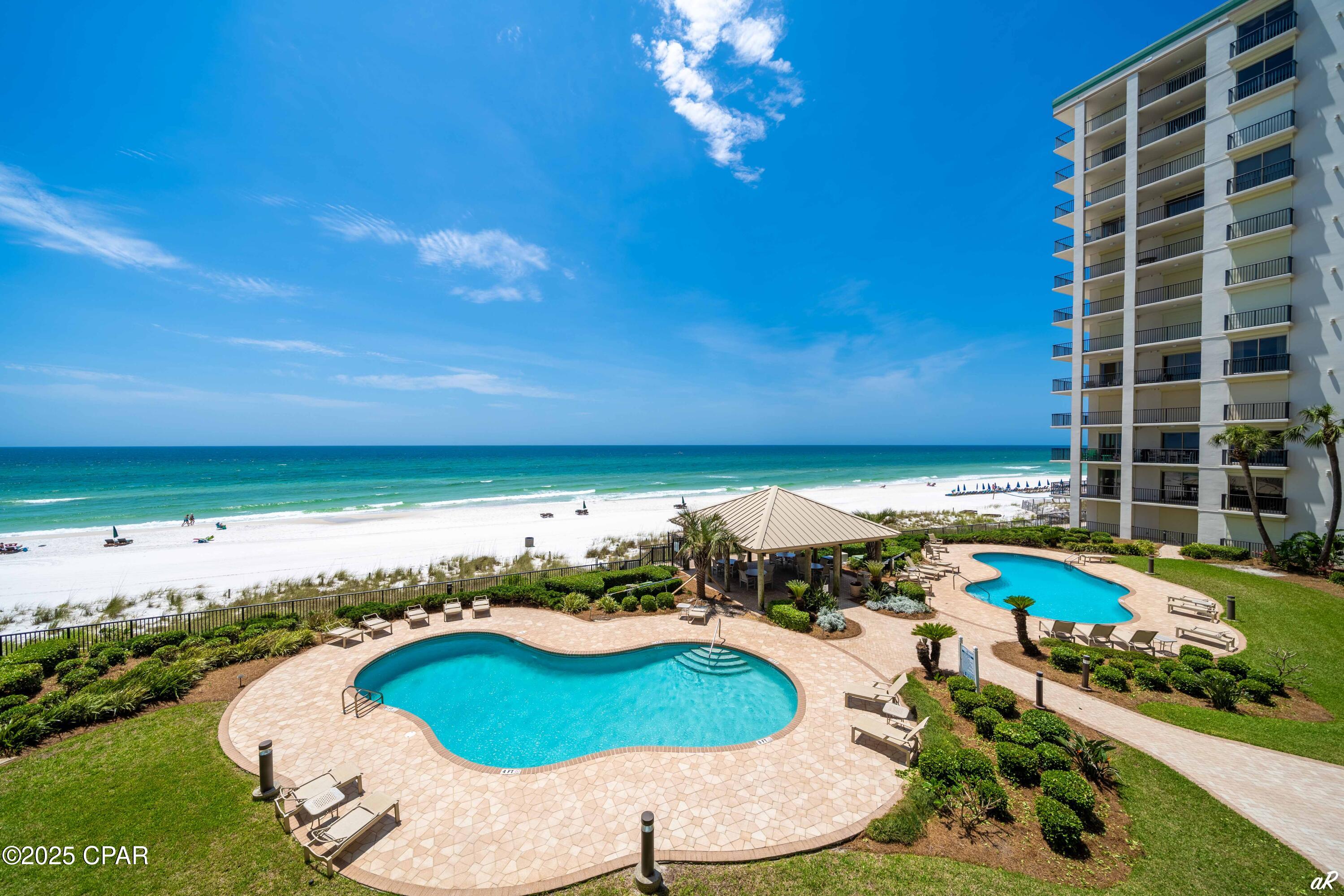 Summerwinds Condo - Residential