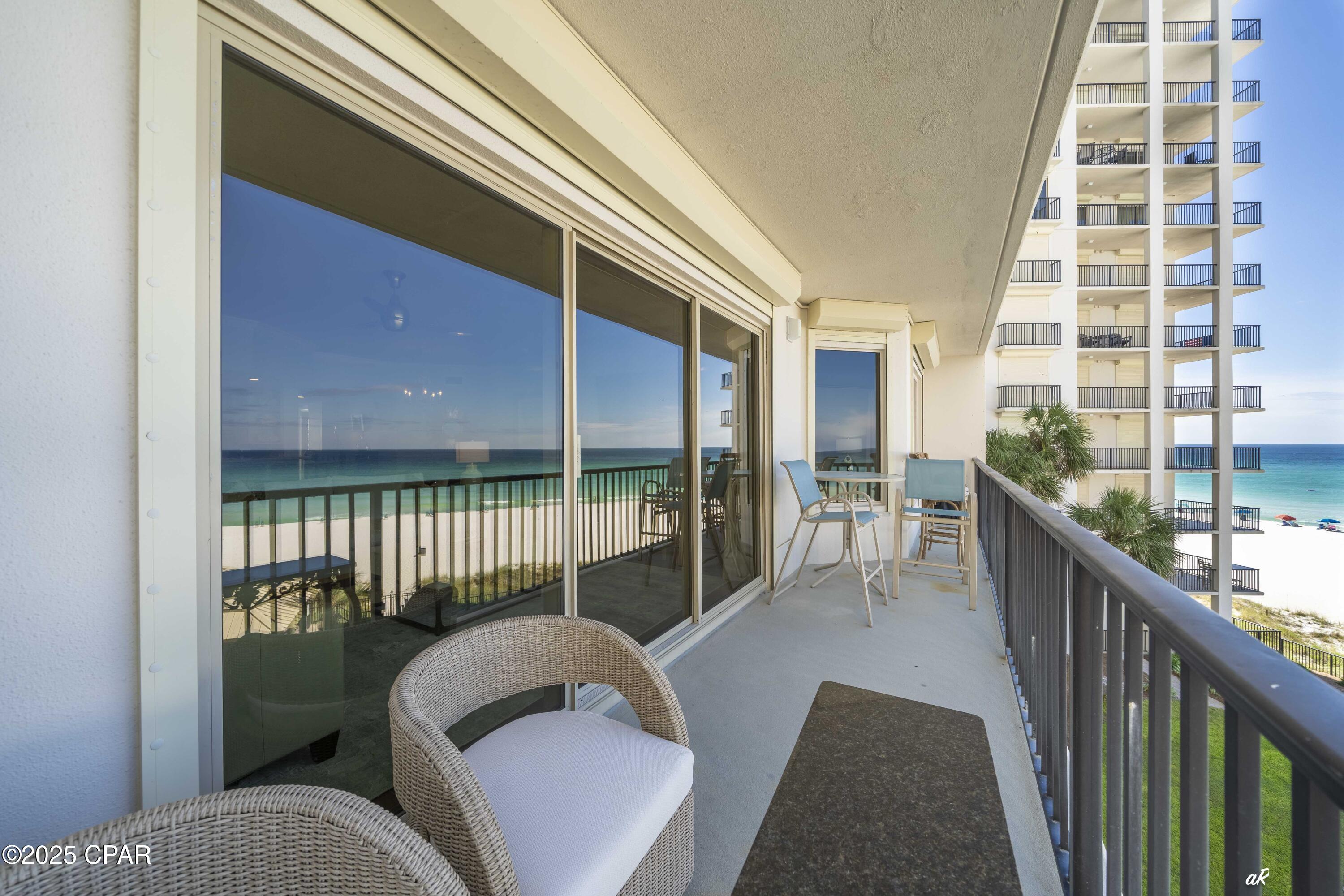 Summerwinds Condo - Residential