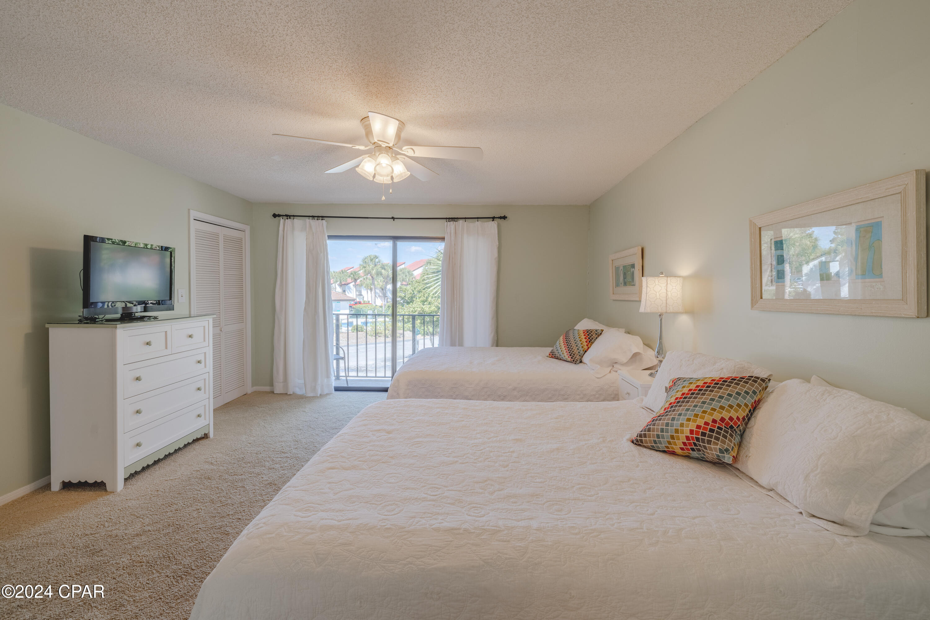 Edgewater Golf Villas 6 B - Residential