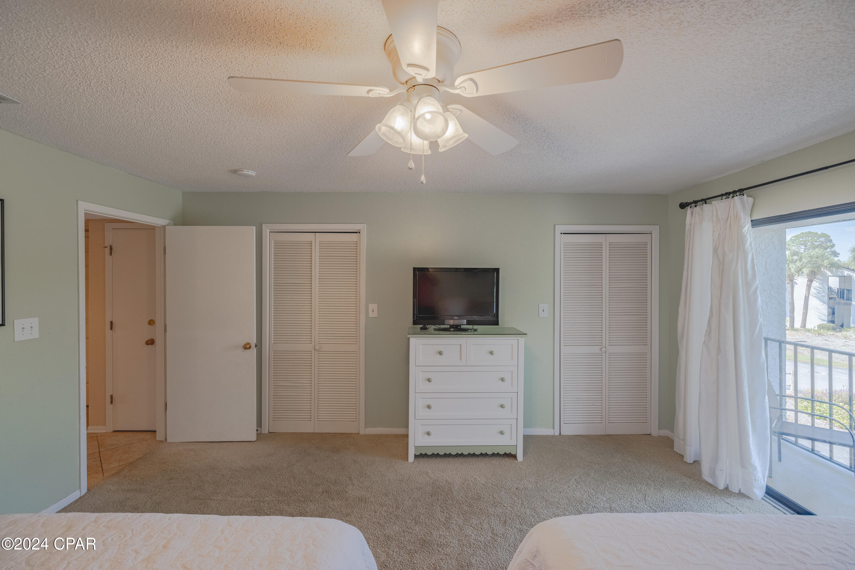 Edgewater Golf Villas 6 B - Residential