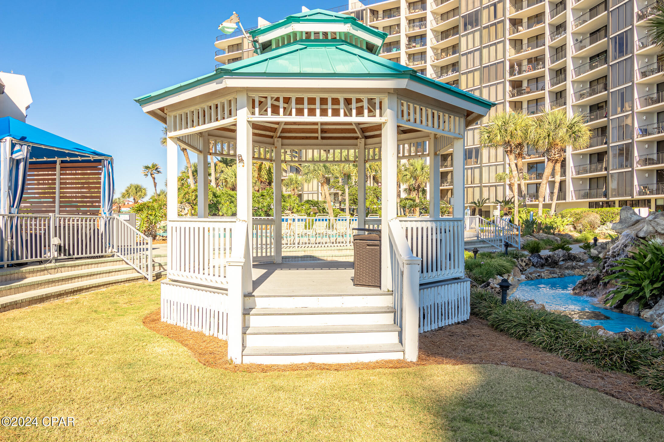 Edgewater Golf Villas 6 B - Residential