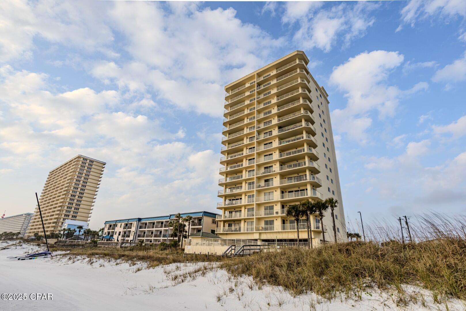 Grande Surf Club Condo - Residential
