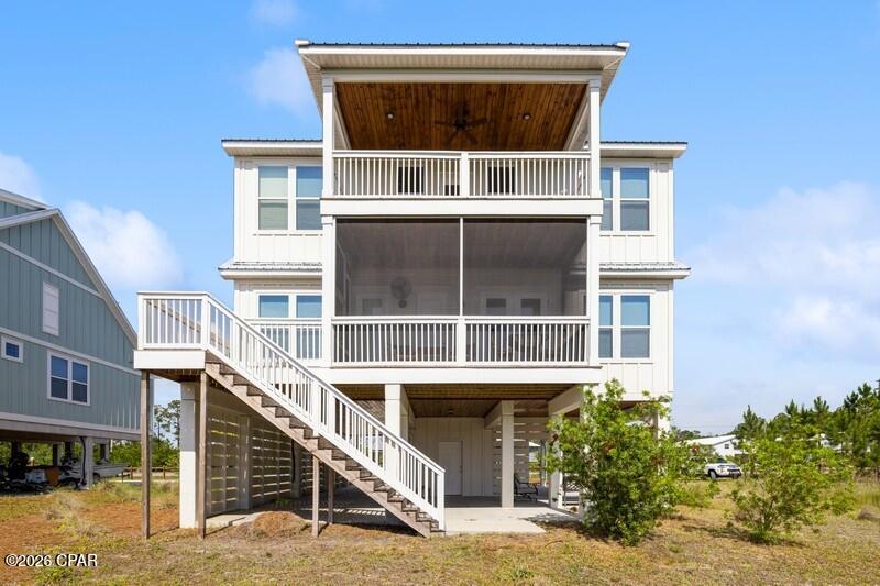 Shallow Reed On The Bay - Residential