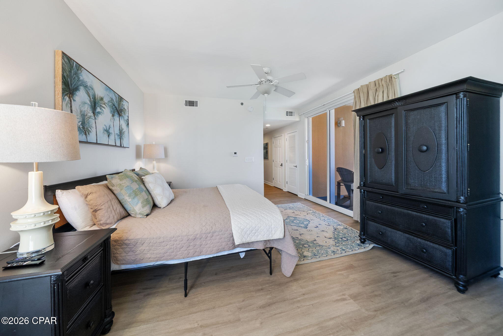 Splash Condo - Residential
