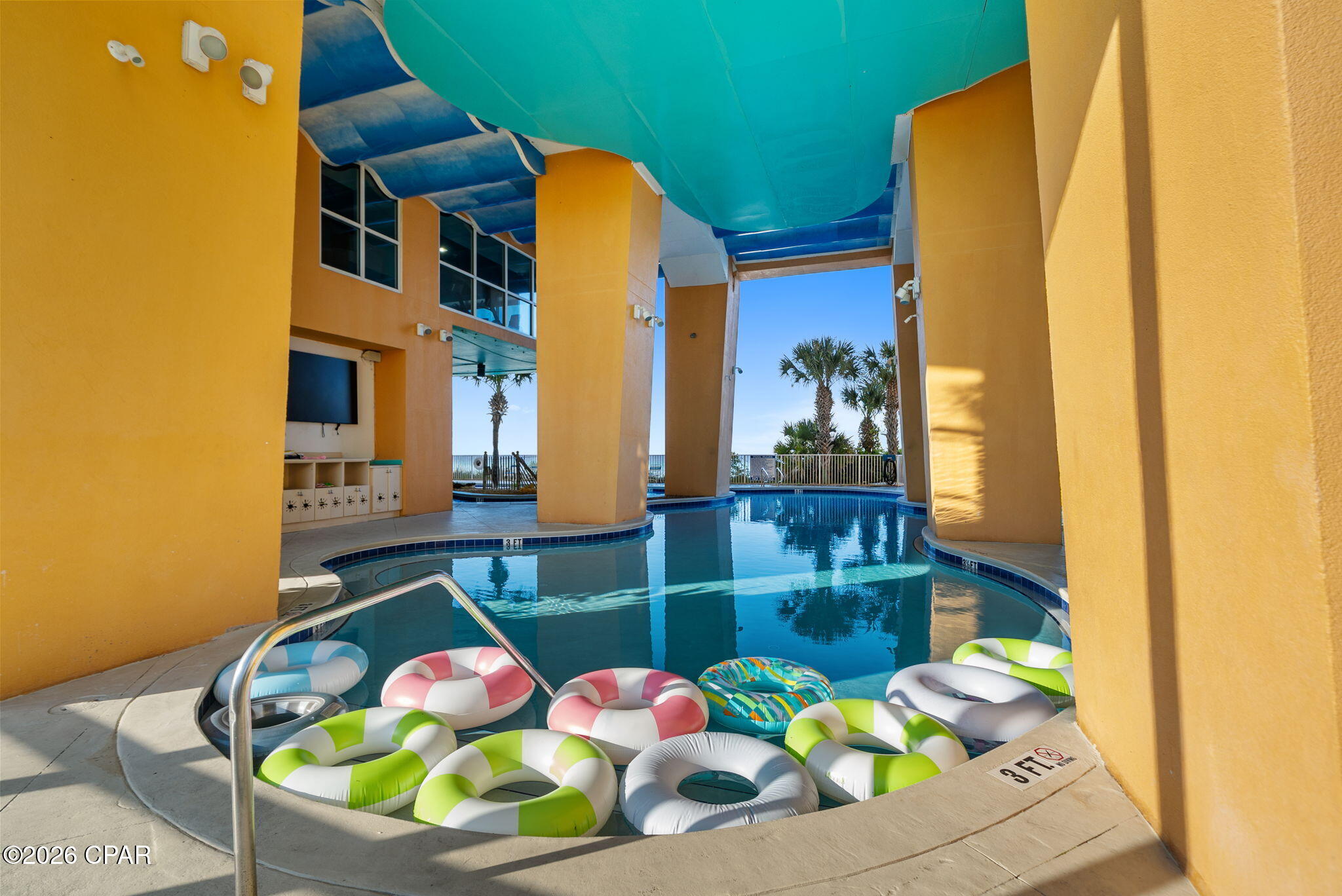 Splash Condo - Residential