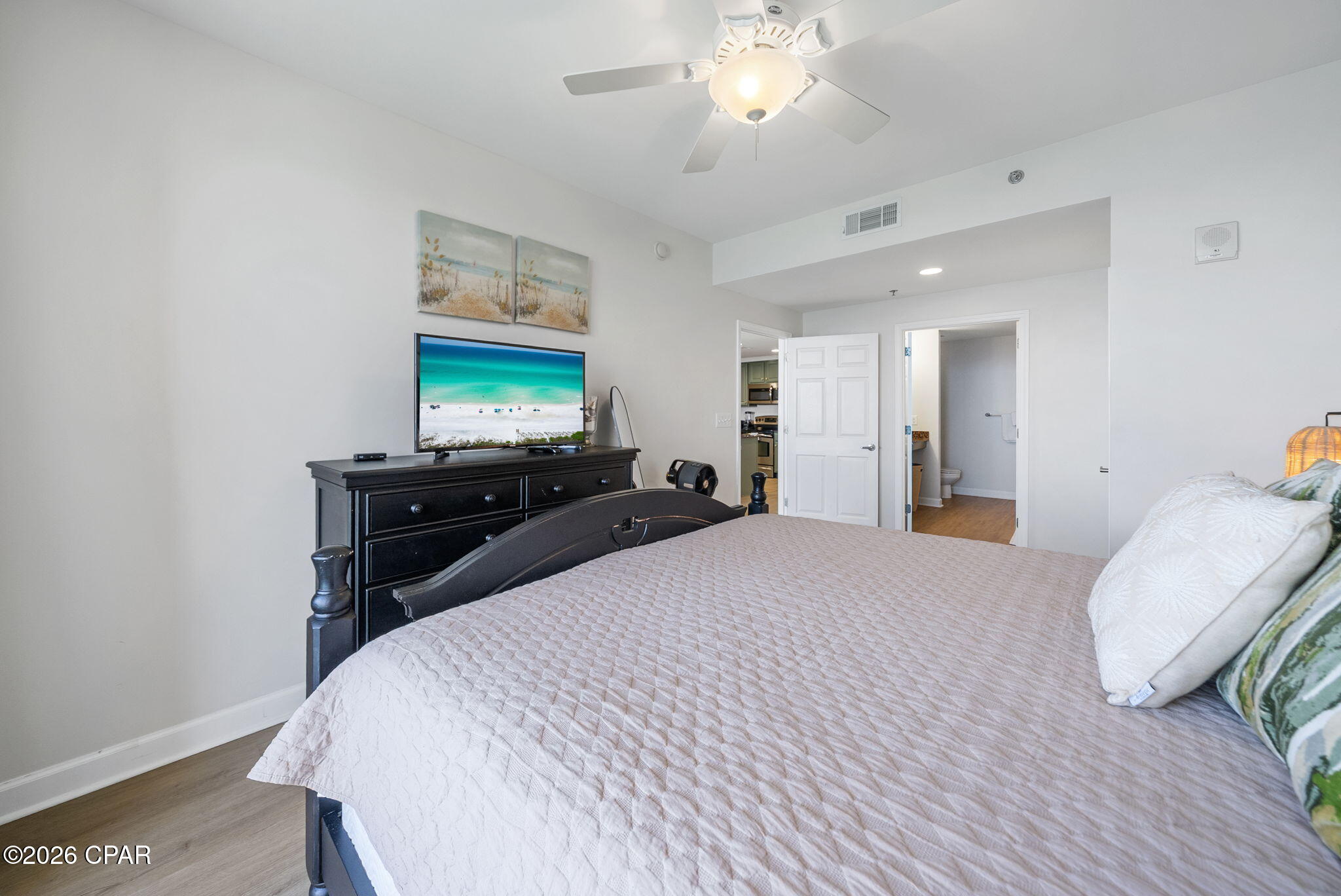 Splash Condo - Residential