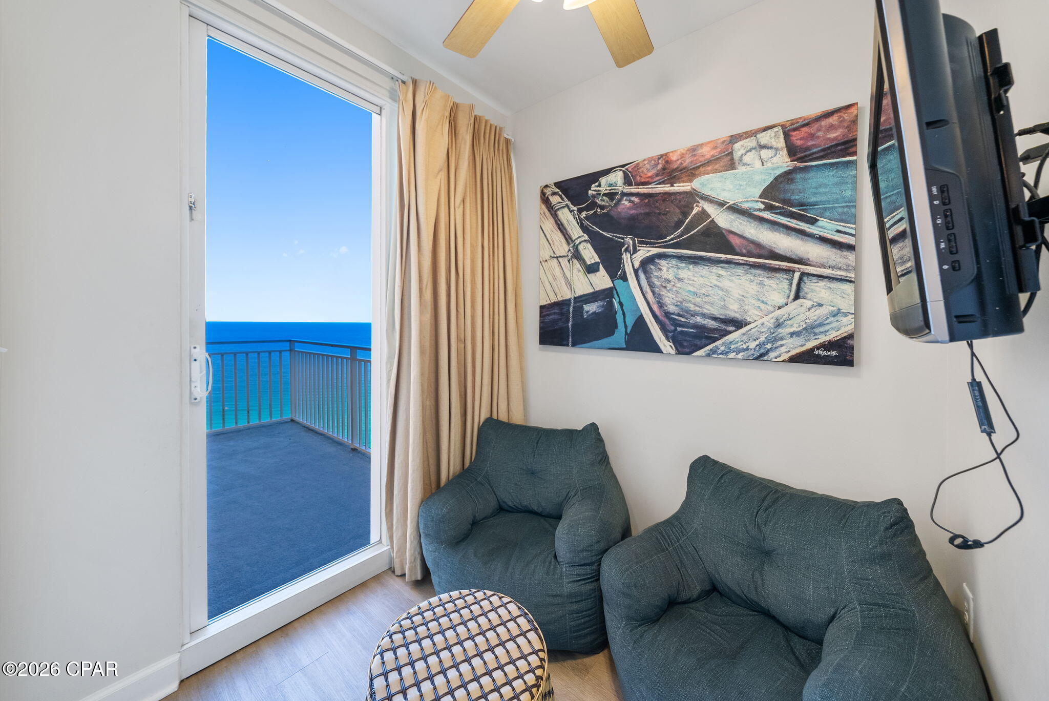 Splash Condo - Residential