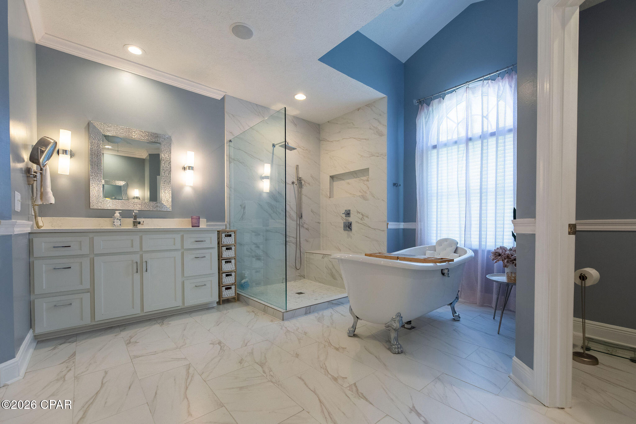 Queensberry Ltd At Bay Point - Residential