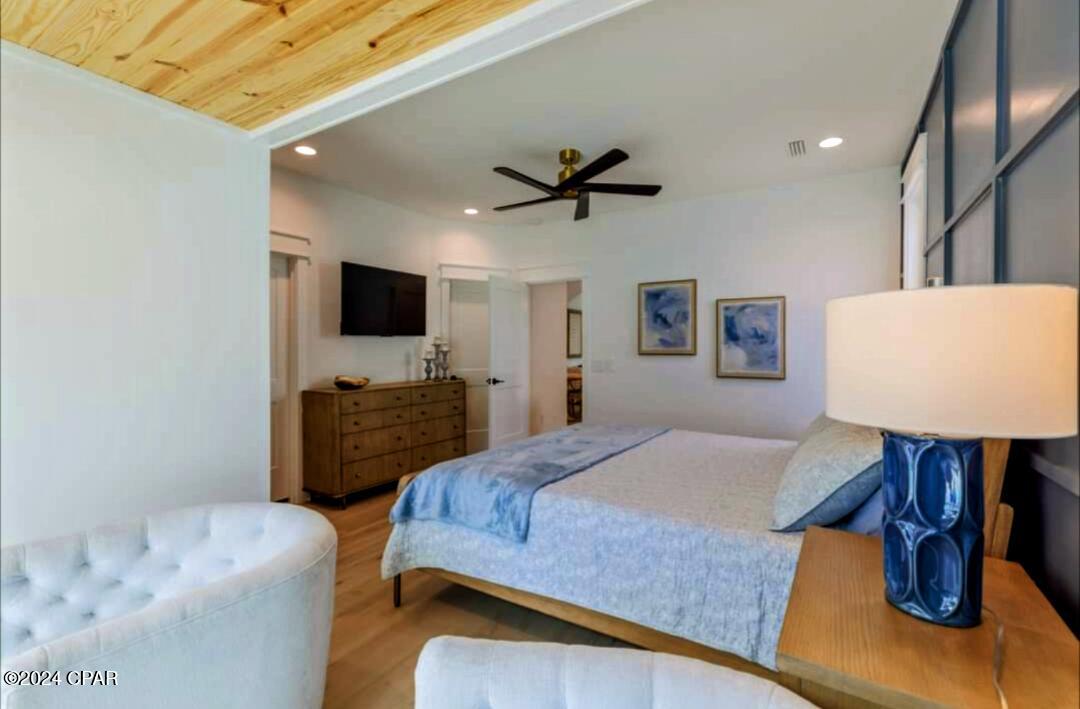 Laguna Beach Estates 1st Add - Residential