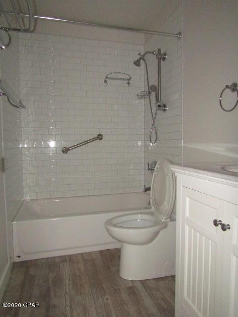 Wells, L.M. Gulf Bch - Residential Lease