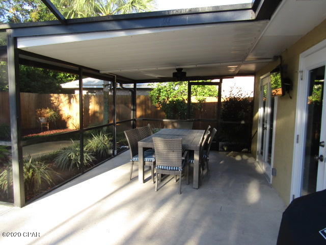 Wells, L.M. Gulf Bch - Residential Lease