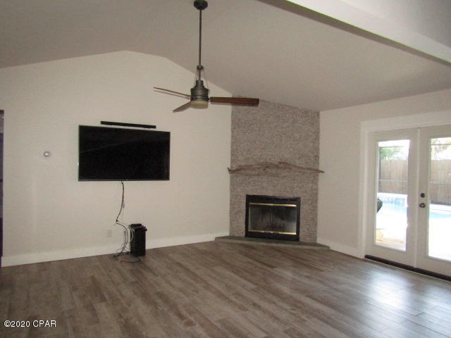 Wells, L.M. Gulf Bch - Residential Lease