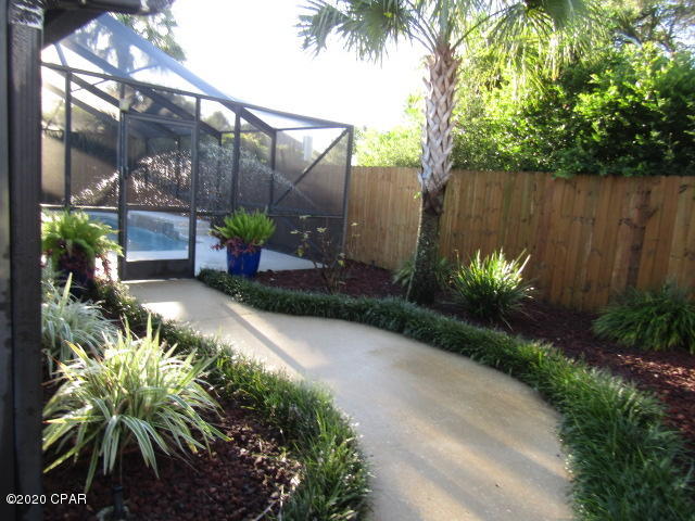 Wells, L.M. Gulf Bch - Residential Lease