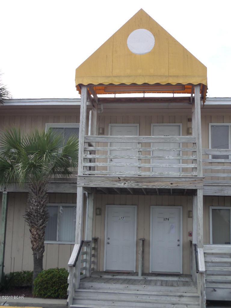 Wonderful waterfront remodeled efficiency-like Condo. Located on the second floor. This unit has is completely furnished and has a futon bed and a Murphy bed w/closet. Convenient to restaurants, shopping, FSU campus & Gulf Coast college. Just minutes away from Panama City Beach! Breath-taking sunsets over looking the bay. Enjoy use of the marina too.