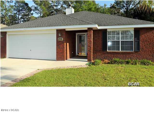 Beautiful spacious home that with kitchen that offers lots of cabinets and counter space with a breakfast bar overlooking the dining area. A large living room with 10ft ceilings, crown molding, lots of natural light, and a fireplace. Master bathroom includes a Jacuzzi tub with separate shower and double vanity sink. Laundry room with washer and dryer hookups and closet for extra storage. A 2 car garage will give you the extra space you want for your vehicle or storage.