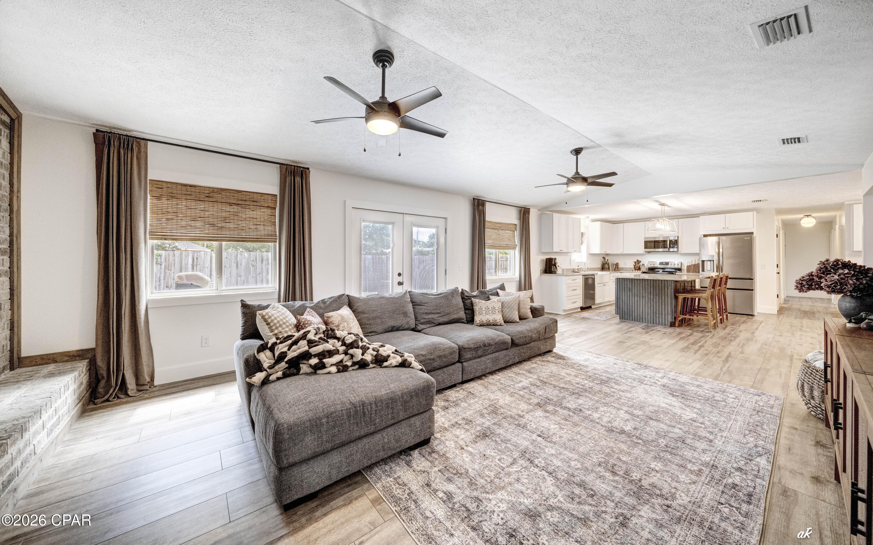 Venetian Villa 1st Add Replat - Residential
