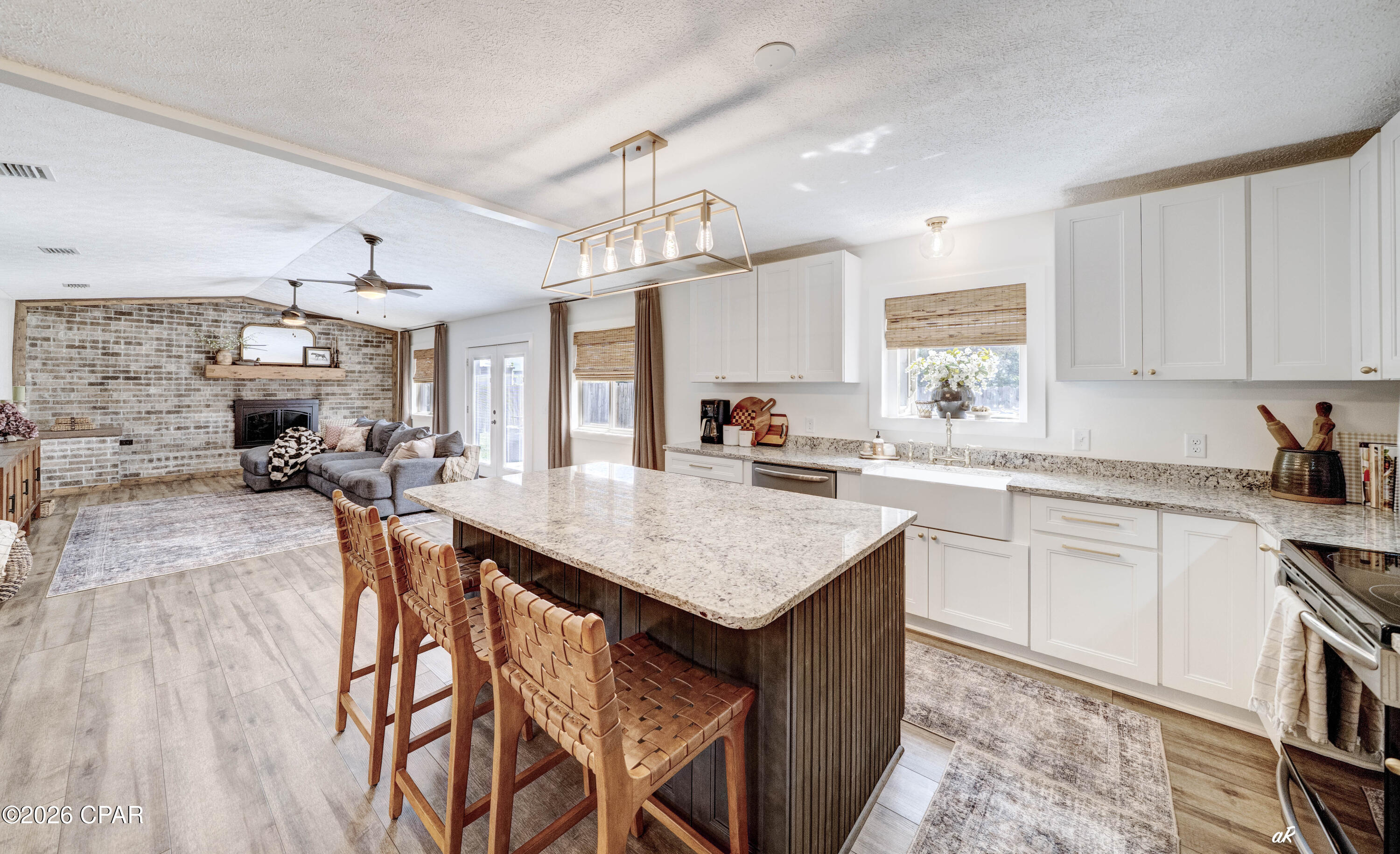 Venetian Villa 1st Add Replat - Residential