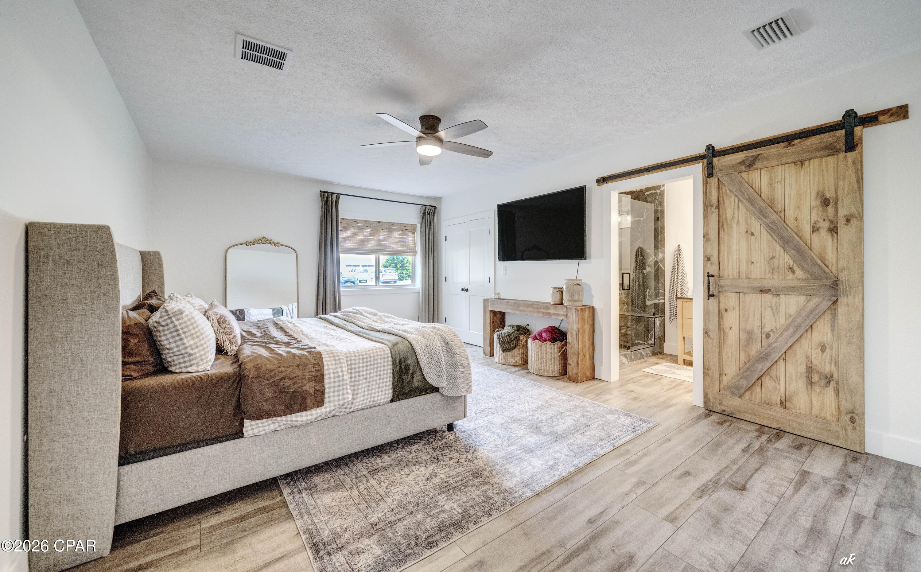 Venetian Villa 1st Add Replat - Residential