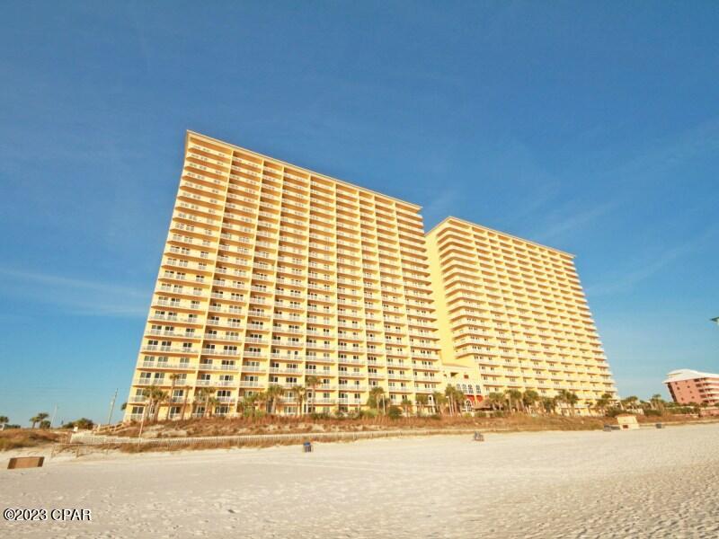Calypso Towers I - Residential
