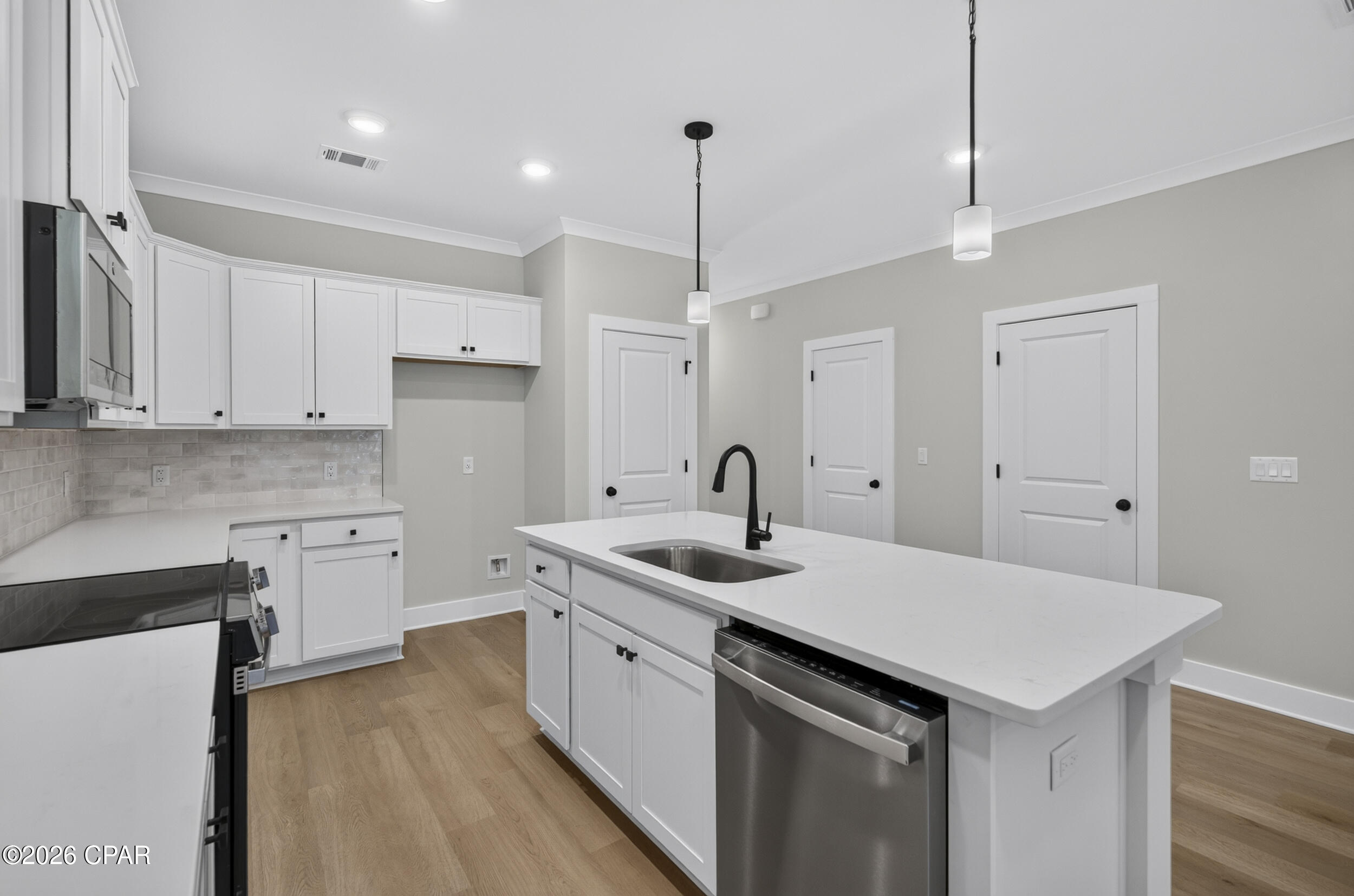 Colonial Landing - Residential