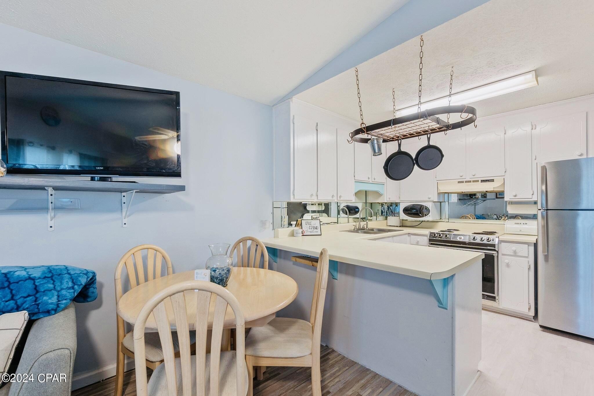 Horizon South Townhouses - Residential