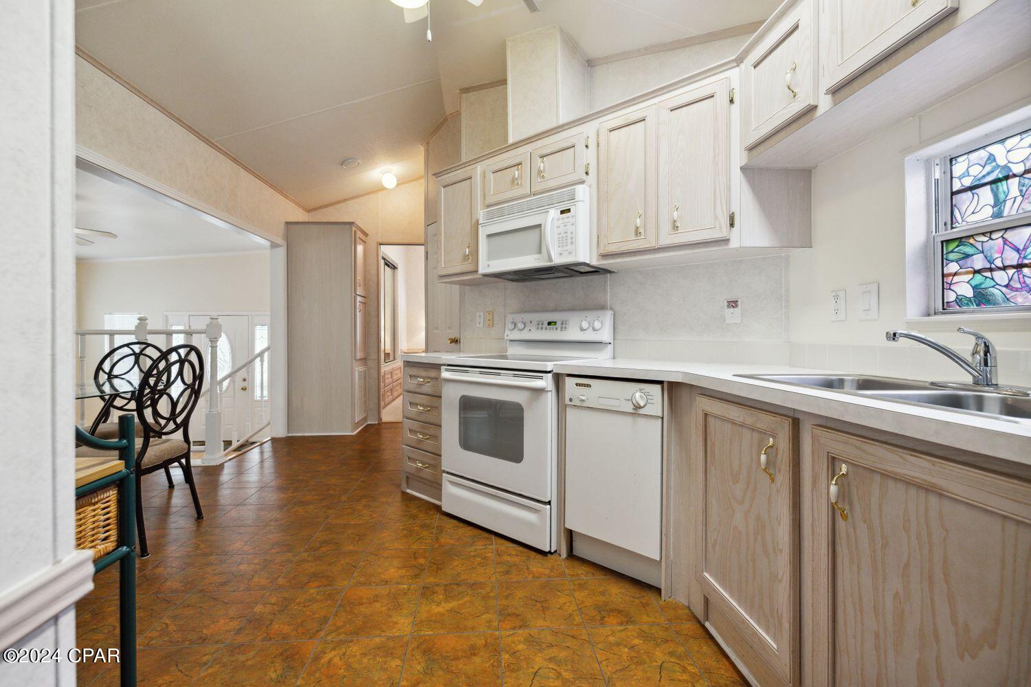 Emerald Pointe Resort - Residential