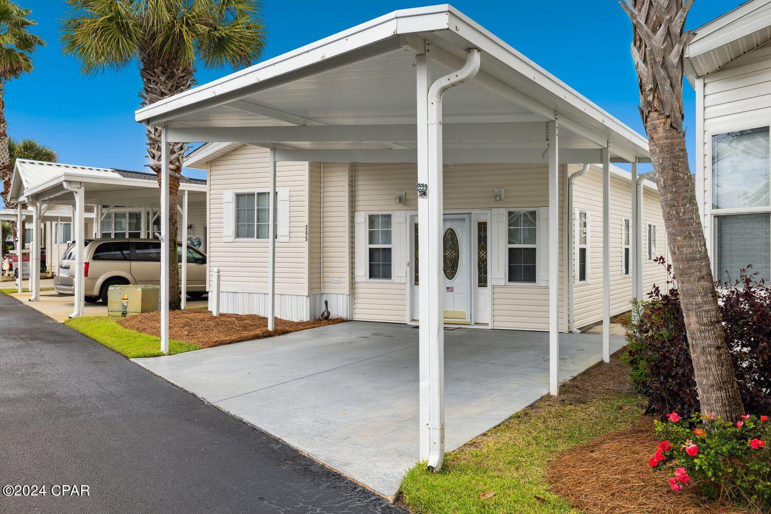 Emerald Pointe Resort - Residential