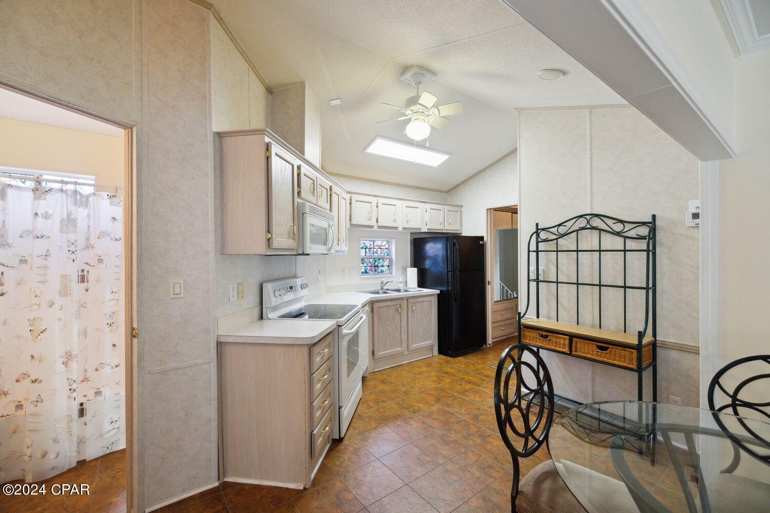 Emerald Pointe Resort - Residential