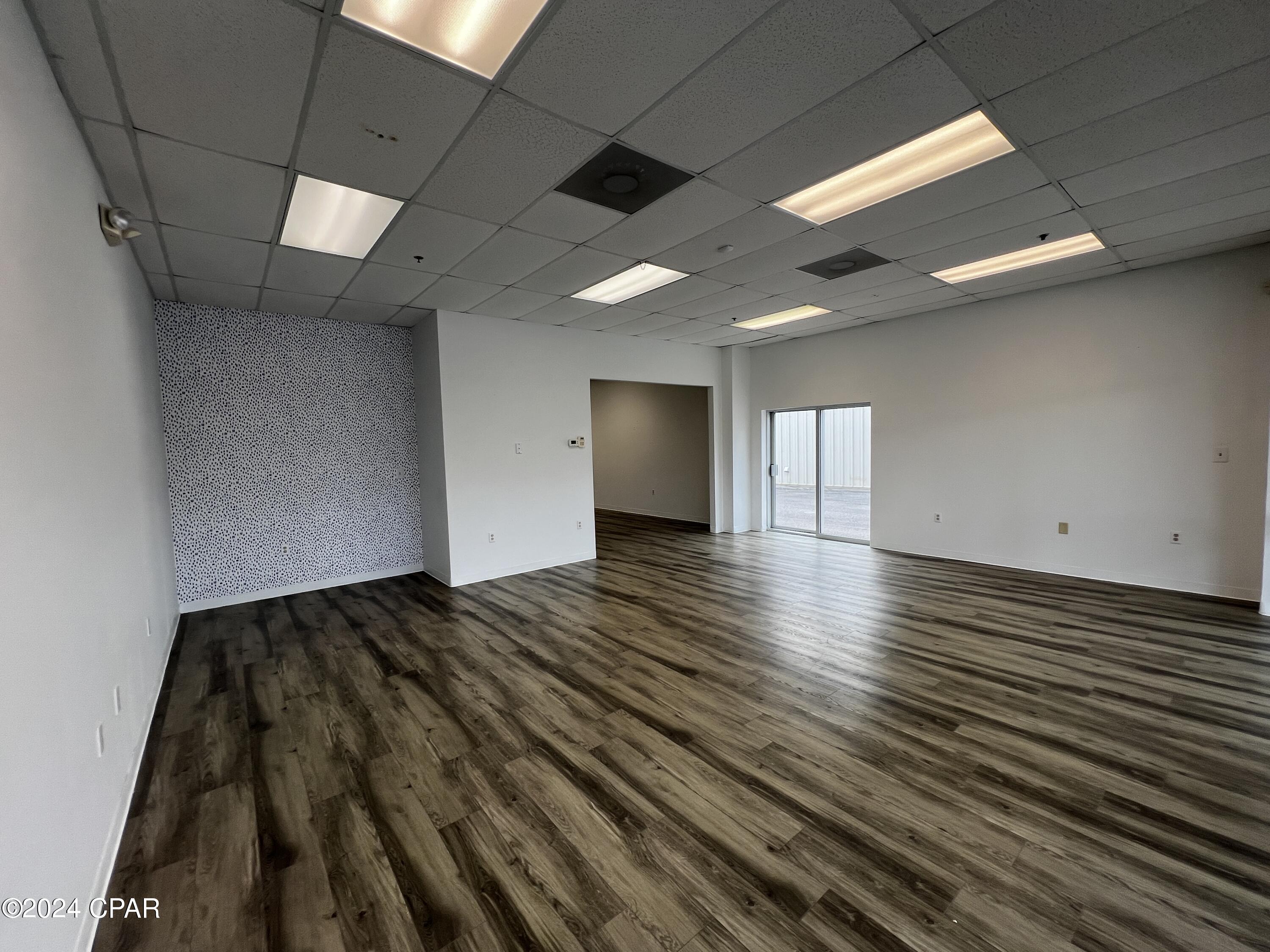 Lyndell Commercial Park - Commercial Lease