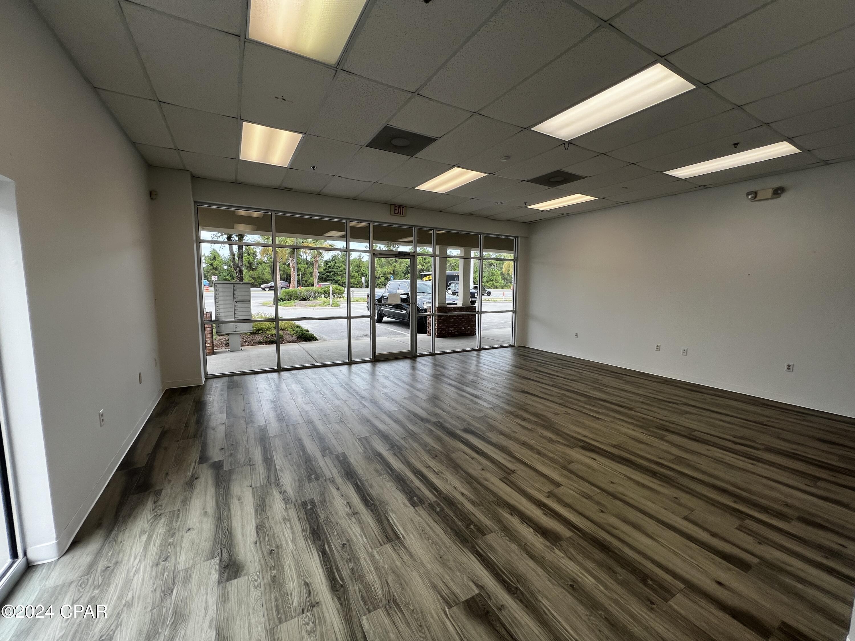Lyndell Commercial Park - Commercial Lease