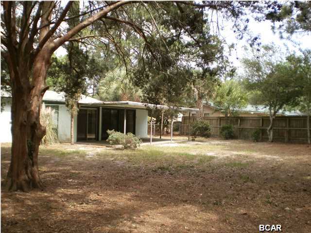 Nice 3 bedroom home with recent improvements. Home is convenient to Tyndall AFB and centrally located to shopping and dining. Home includes a large fenced yard and covered patio.