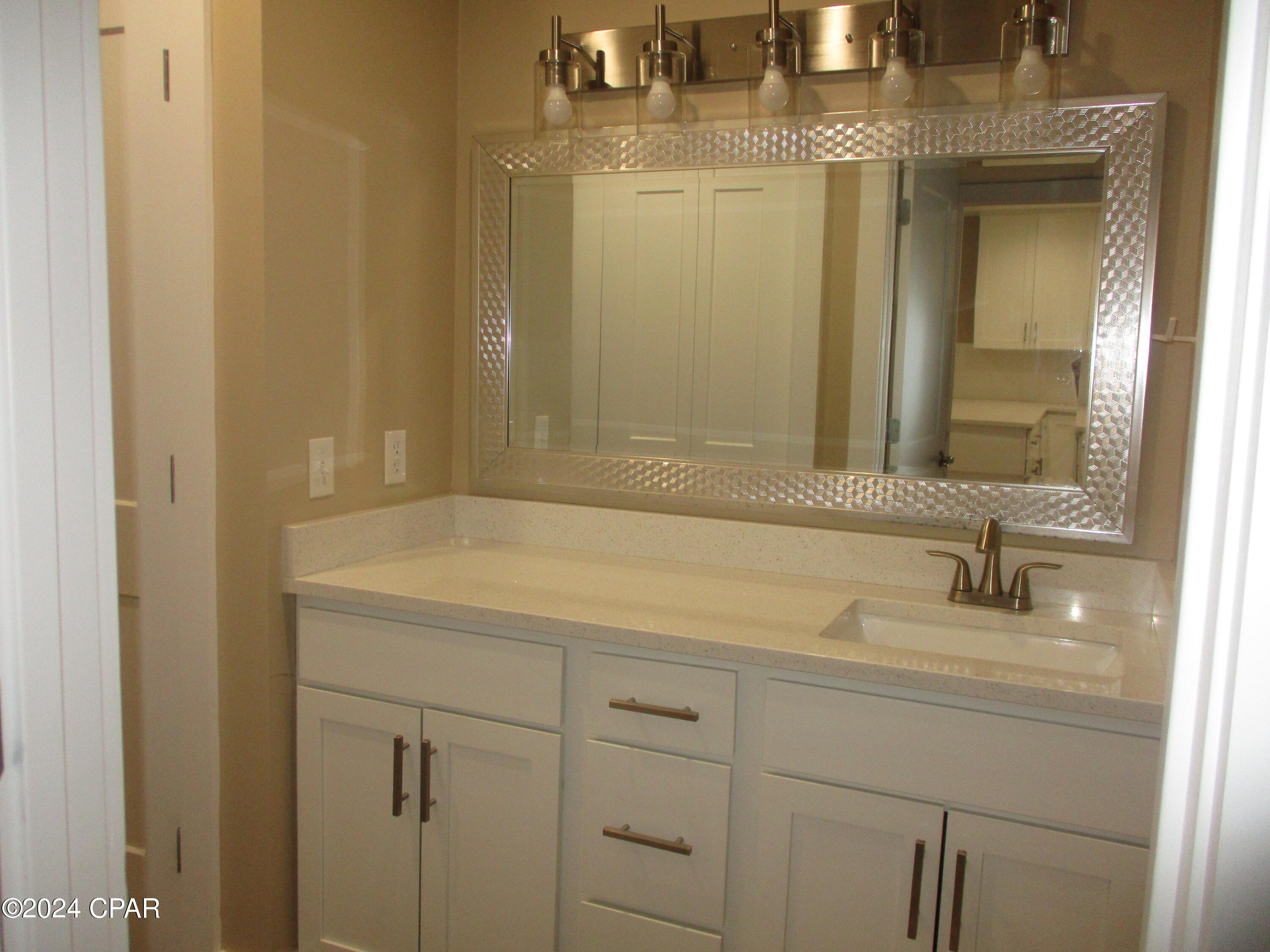 Bay Point Harbour Villas - Residential Lease