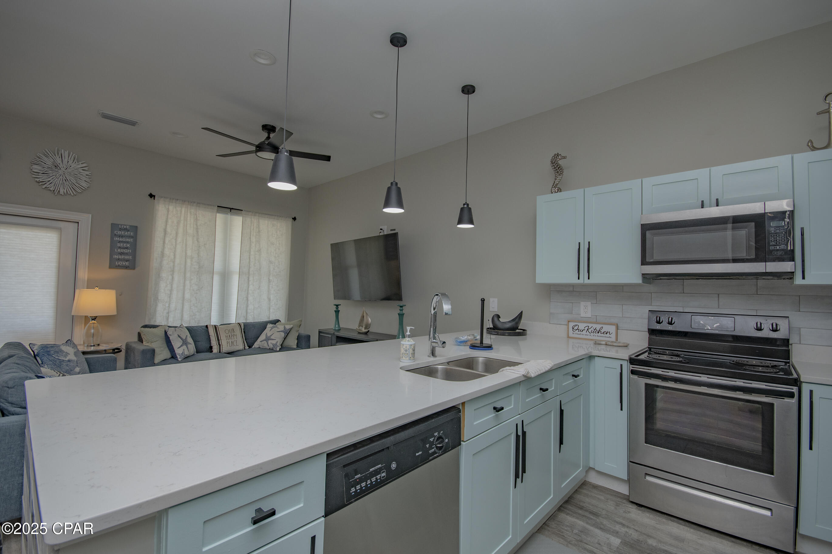 Reviera Beach Villas - Residential