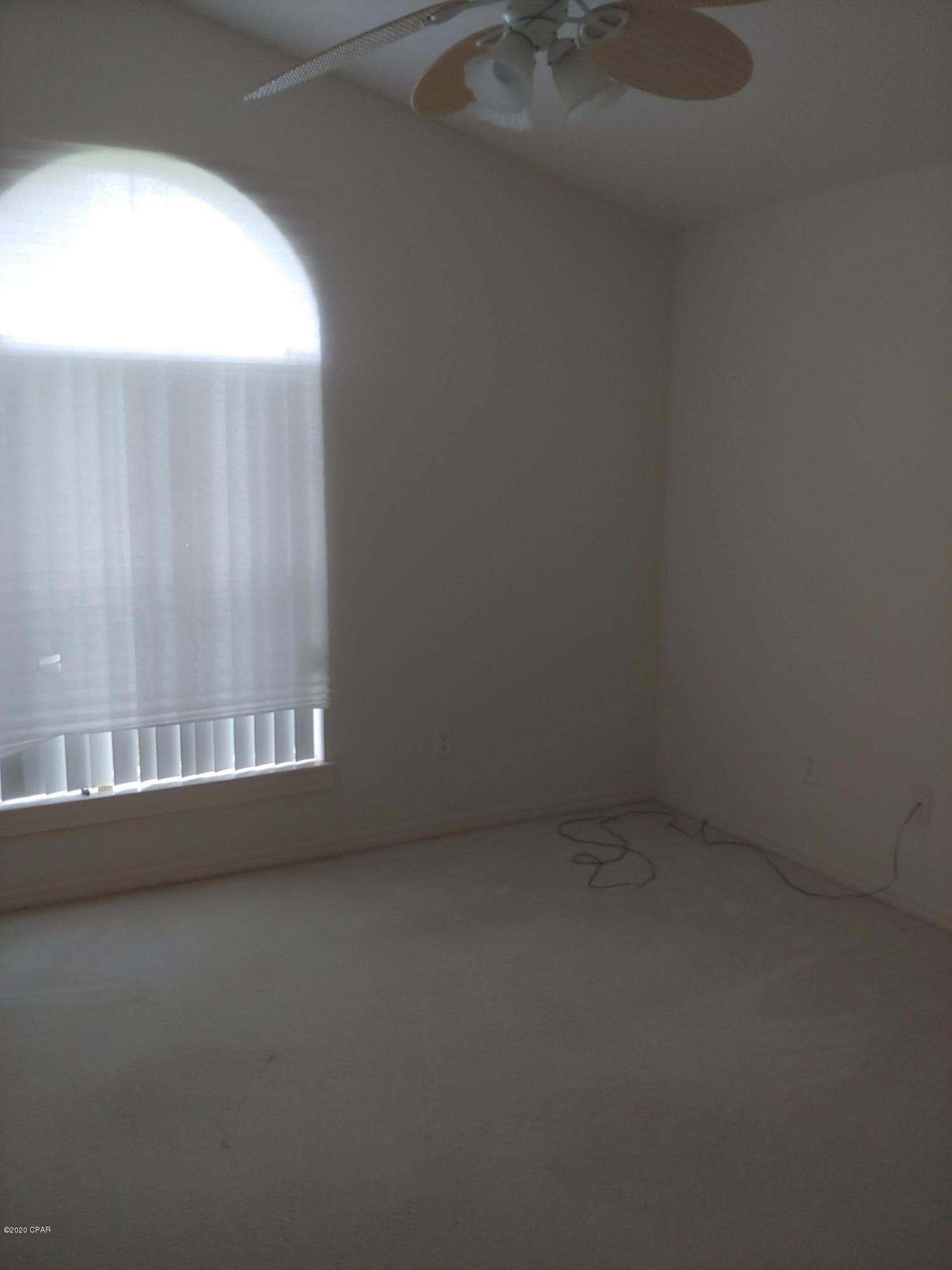 Floridian Place - Residential Lease