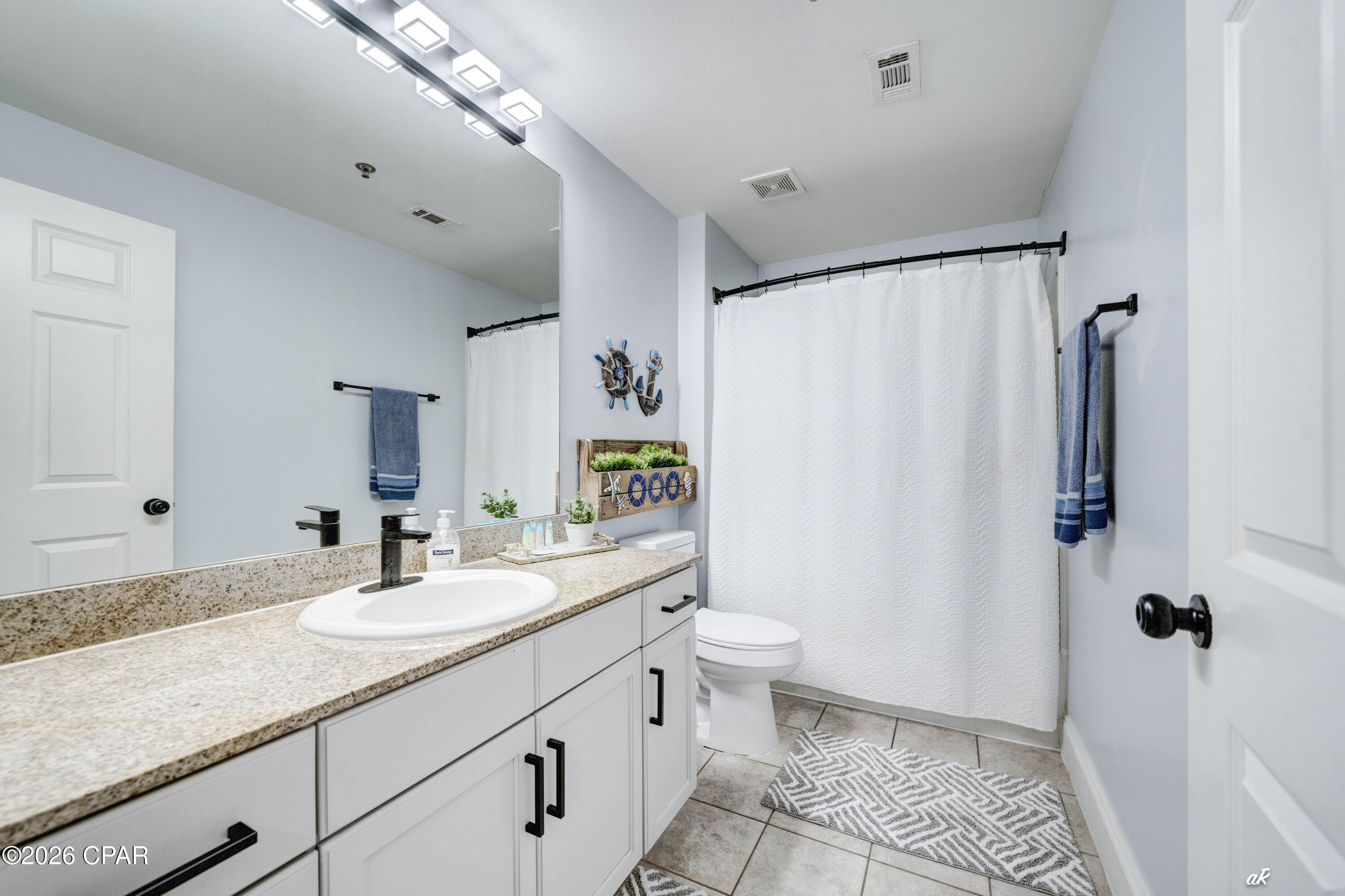 Laketown Wharf - Residential