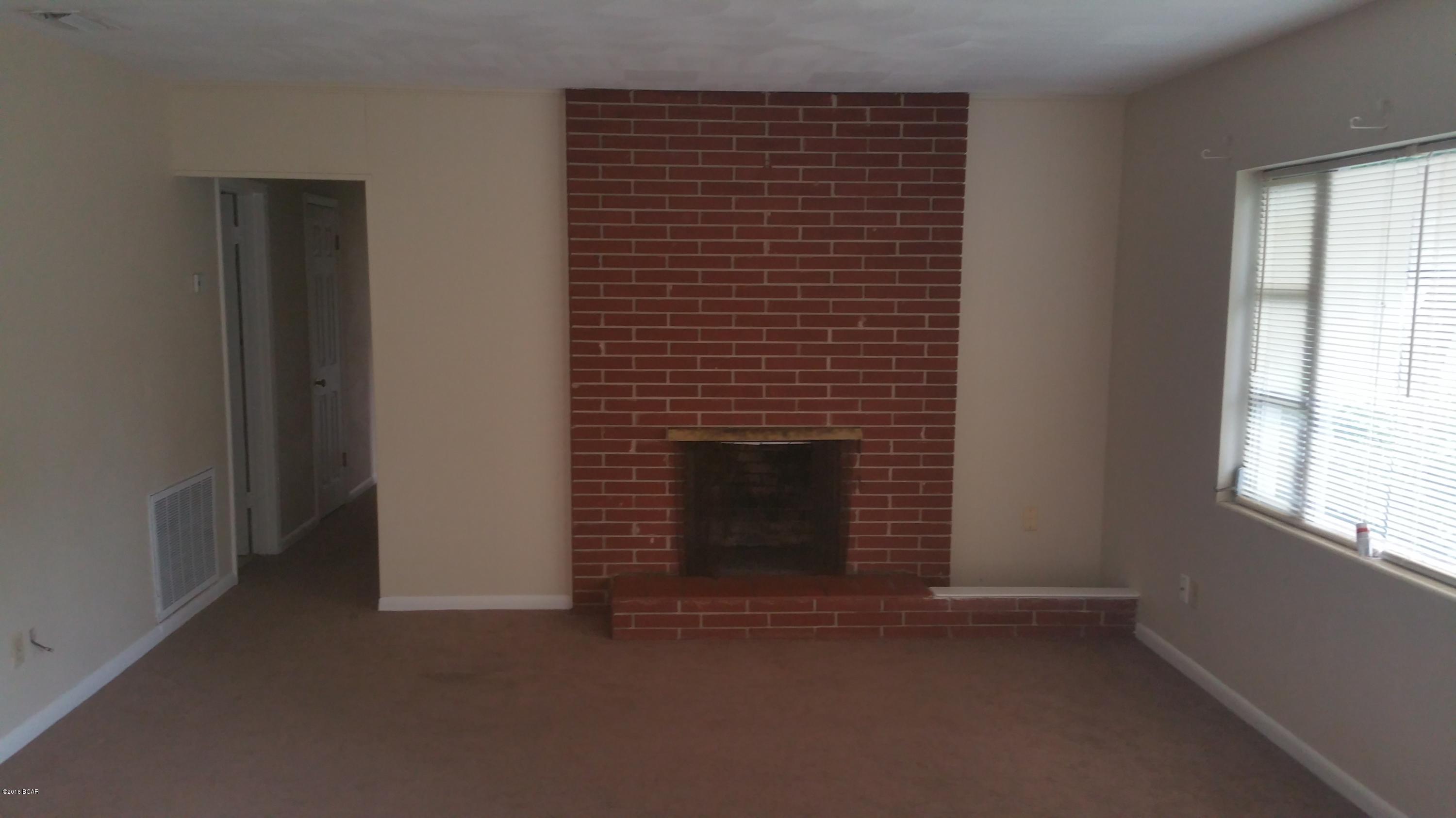 Bay Park Manor - Residential Lease