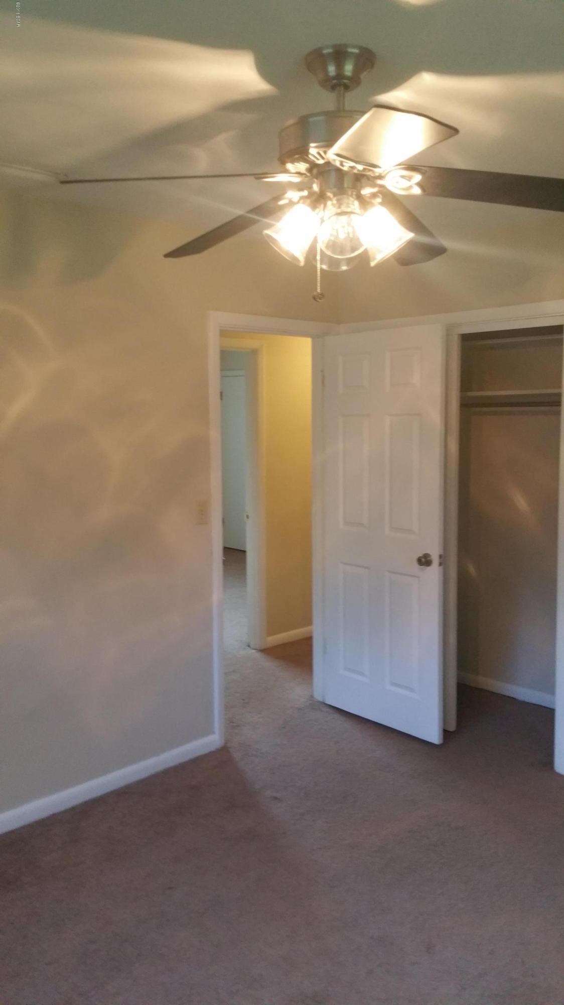 Bay Park Manor - Residential Lease