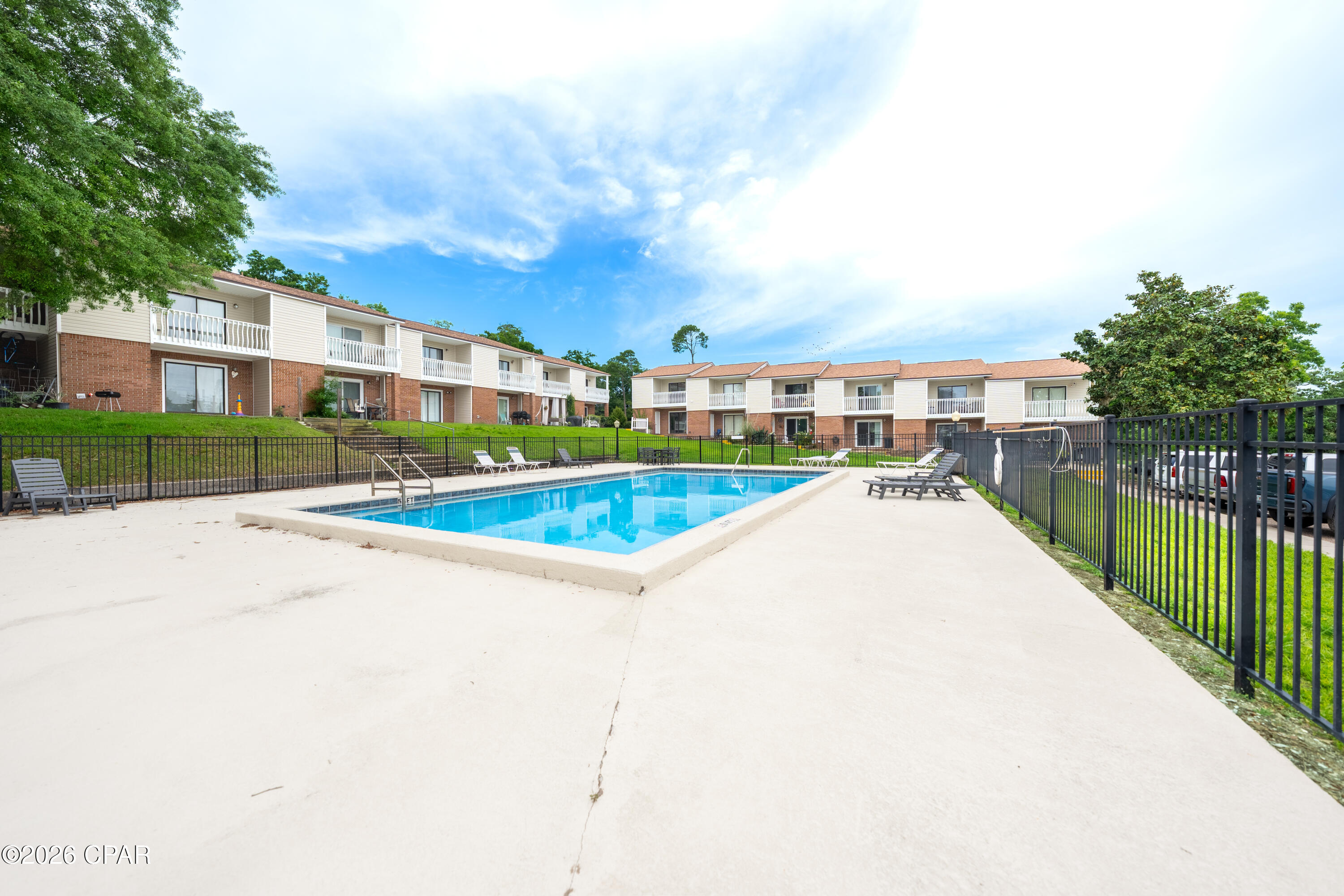 Landing At Lake Caroline - Residential