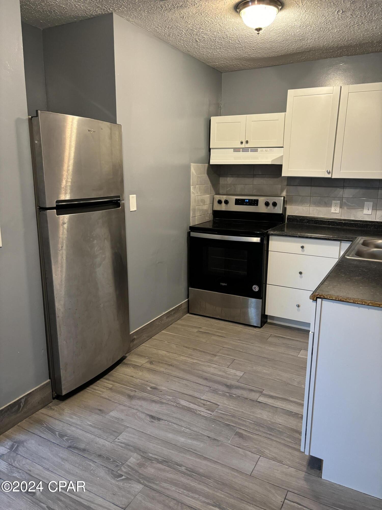 [No Recorded Subdiv] - Residential Lease