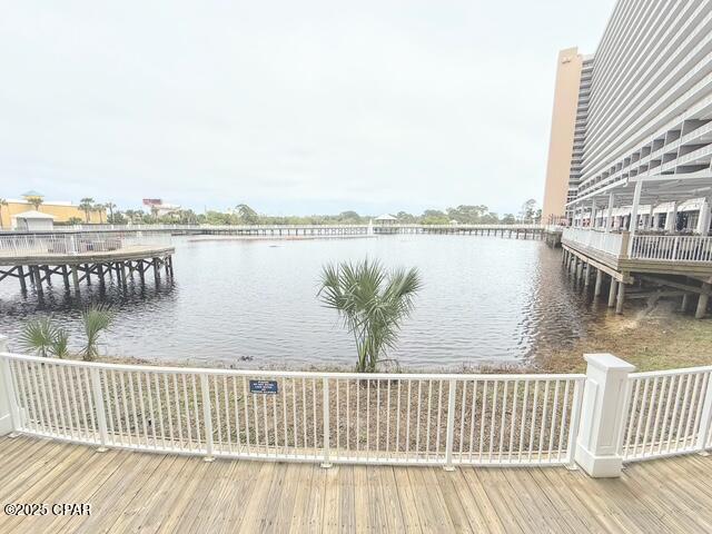 Laketown Wharf - Residential