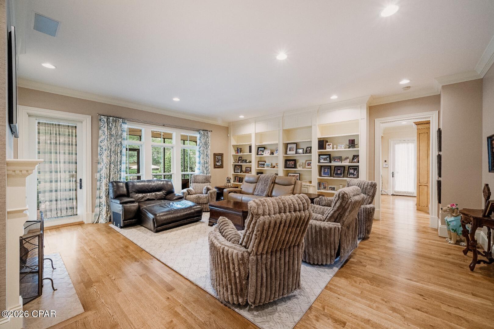 Legend Lakes - Residential