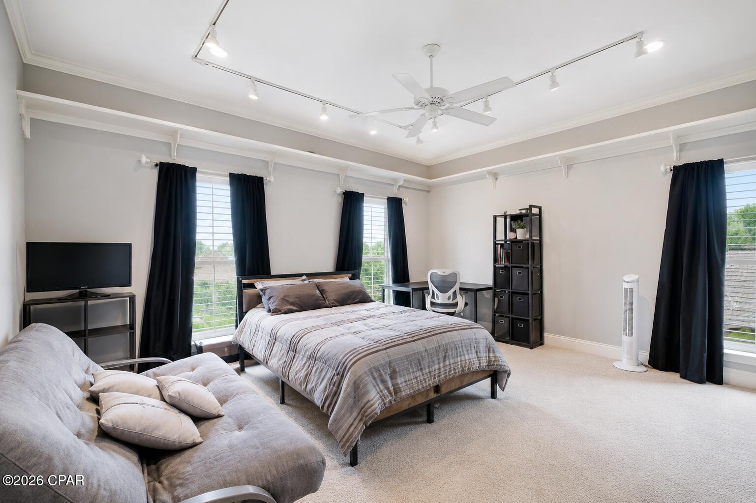 Legend Lakes - Residential